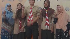 Tim MAN 3 Kota Padang berhasil keluar sebagai Juara I LCC COIS 8 tingkat SLTA se-Sumatera yang diselenggarakan oleh UIN Imam Bonjol. (Ist.)