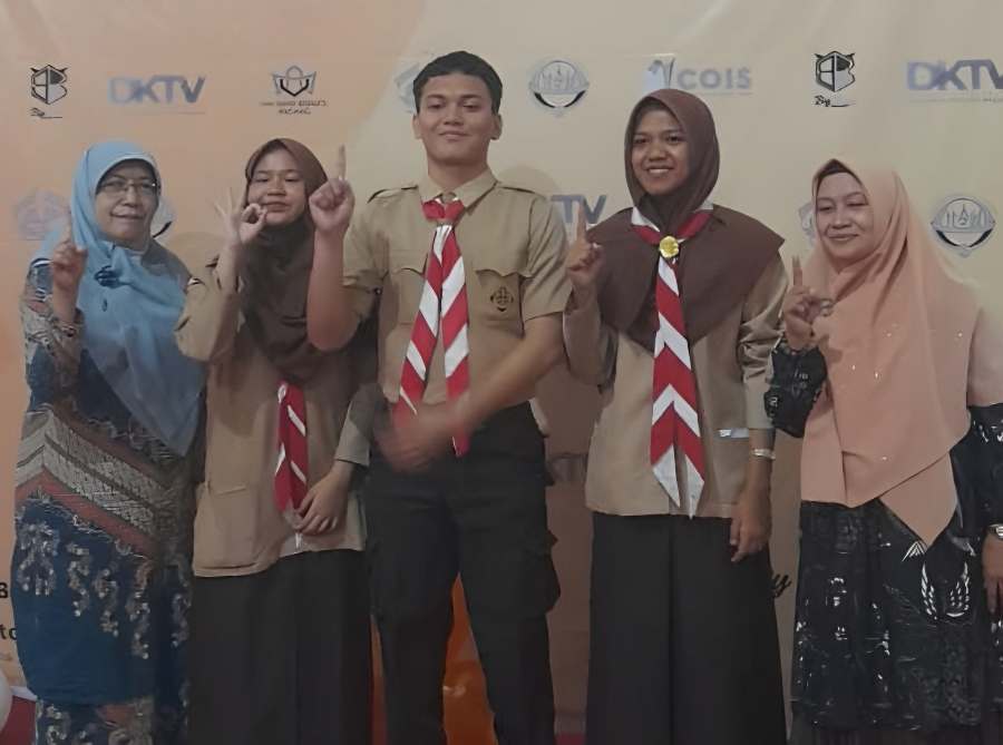 Mantap! Kerja Keras Berbuah Manis, Tim MAN 3 Padang Juara Kompetisi Sains Islam di UIN Imam Bonjol