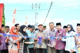 Maigus Nasir Resmikan Jalan Swadaya Warga di Gunung Pangilun