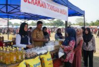 Ilustrasi - BI, Bulog, dan Pemprov Sumbar kembali menggelar pasar murah di sejumlah kabupaten/kota. Beras, gula, minyak goreng, hingga cabai dijual dengan harga terjangkau.
