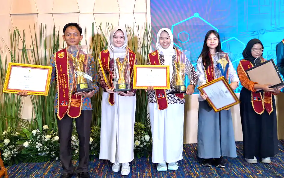 Bikin Bangga! Siswa SMA 2 Painan Juara 1 Nasional Pelajar Pelopor Keselamatan Lalu Lintas