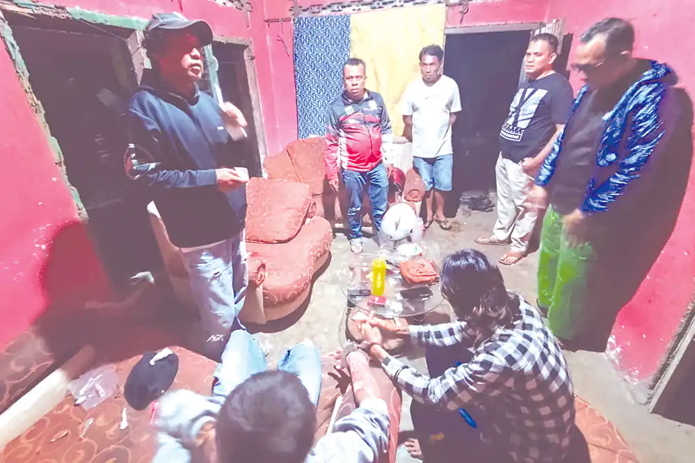 Mamak dan Kemenakan di Payakumbuh Ditangkap Polisi, Simpan Lima Paket Sabu