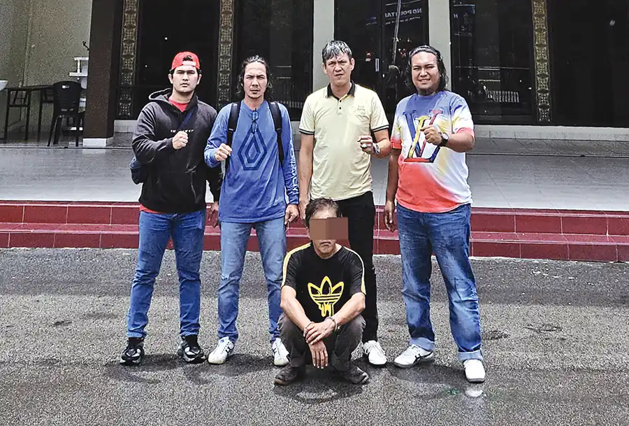 Sopir di Pesisir Selatan Jual CPO di Tengah Jalan, Ditangkap di Batam