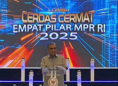 Ketua MPR RI Ahmad Muzani saat menghadiri Lomba Cerdas Cermat Kebangsaan di Padang, Minggu (28/9/2025). (Ist.)