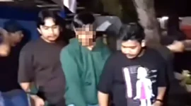 Tim Satresnarkoba Polresta Padang mengamankan residivis narkoba ZS dengan barang bukti sabu di Lubuk Begalung. (IG Info.Minang)