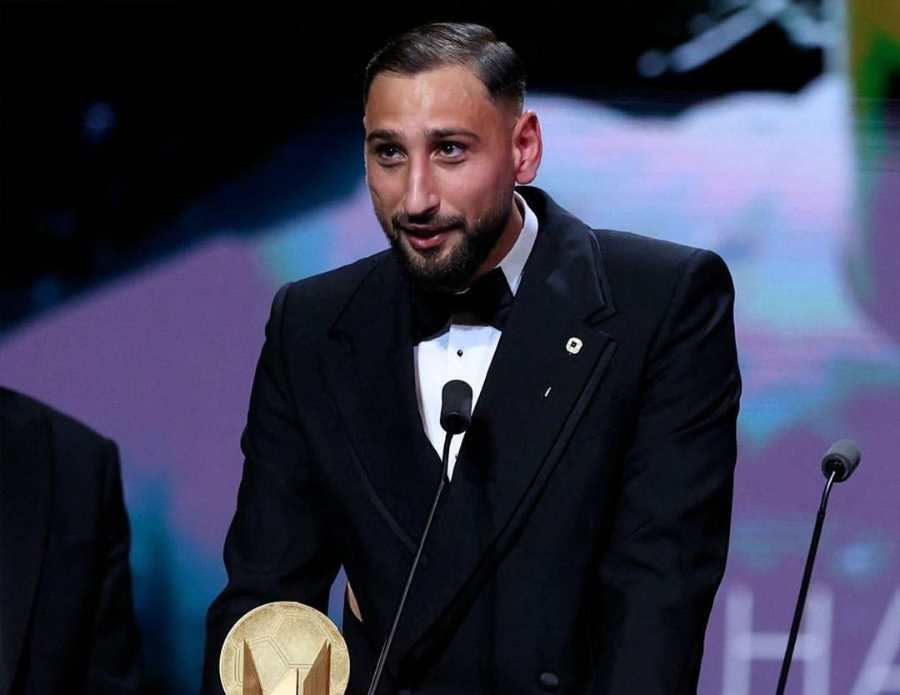 Donnarumma Rebut Yashin Trophy 2025, Hentikan Dominasi Emiliano Martinez