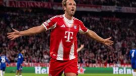 Selebrasi Harry Kane setelah mencetak gol yang membantu Bayern München mengalahkan Chelsea di Liga Champions.