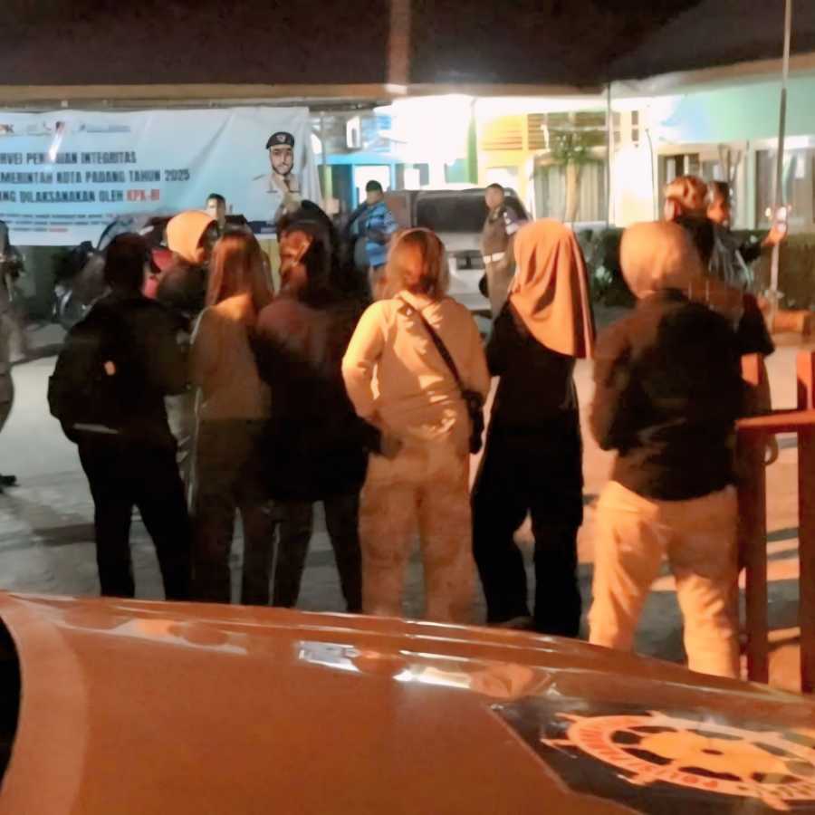 Satpol PP Padang Amankan Belasan Remaja Mabuk hingga Pasangan Ilegal di Penginapan