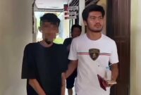 Tersangka kasus curanmor MAF alias Payet (20) diamankan petugas Jatanras Polres Tanah Datar usai ditangkap di sebuah kos-kosan di Marpoyan, Pekanbaru, Jumat (17/10/2025). (Foto: Polres Tanah Datar)