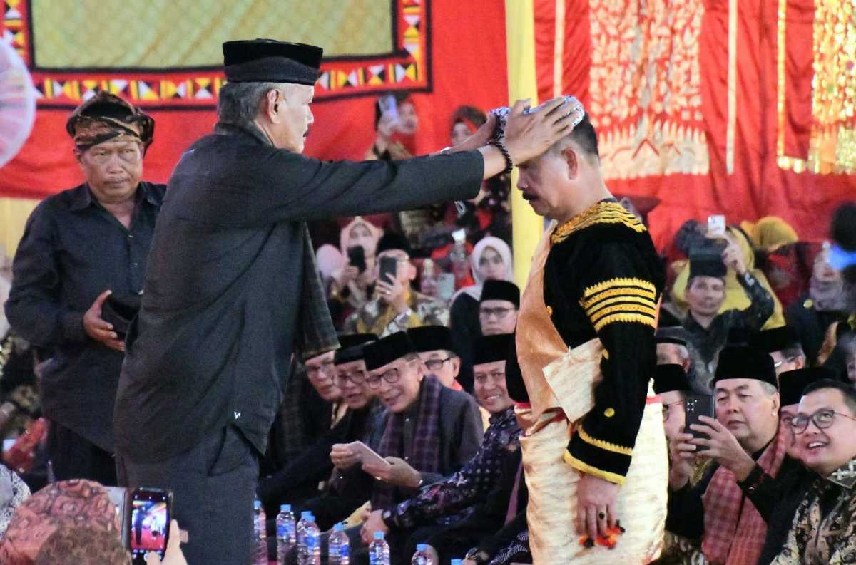 Fauzi Bahar Batagak Gala, Dikukuhkan sebagai Panghulu Suku Koto di Koto Tangah