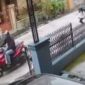 Seorang pelajar yang baru pulang sekolah menjadi korban Curanmor dengan modus pura-pura minta tumpangan di kawasan Komplek Perumahan Singgalang, Kota Padang. (Ist.)