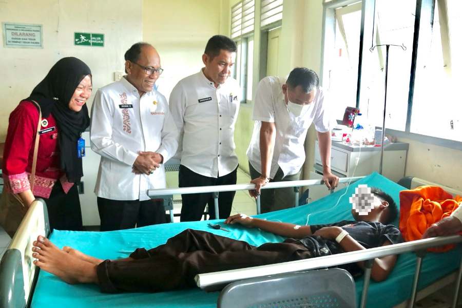 BGN Jamin Seluruh Biaya Pengobatan Korban Keracunan MBG di Agam