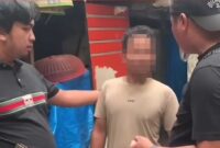 Tim Rajawali Satnarkoba Polresta Padang menggerebek bangunan kosong di kawasan Purus, Padang Barat, Senin (13/10/2025), dan mengamankan satu pelaku beserta barang bukti sabu. (Ist.)