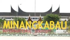 Mulai 15 Oktober 2025, tarif parkir di Bandara Internasional Minangkabau naik. (Dok. InJourney Airports)