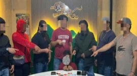 Petugas Unit Intelijen Kodim 0304/Agam mengamankan terduga bandar narkoba berinisial F alias Vr. (Ist.)