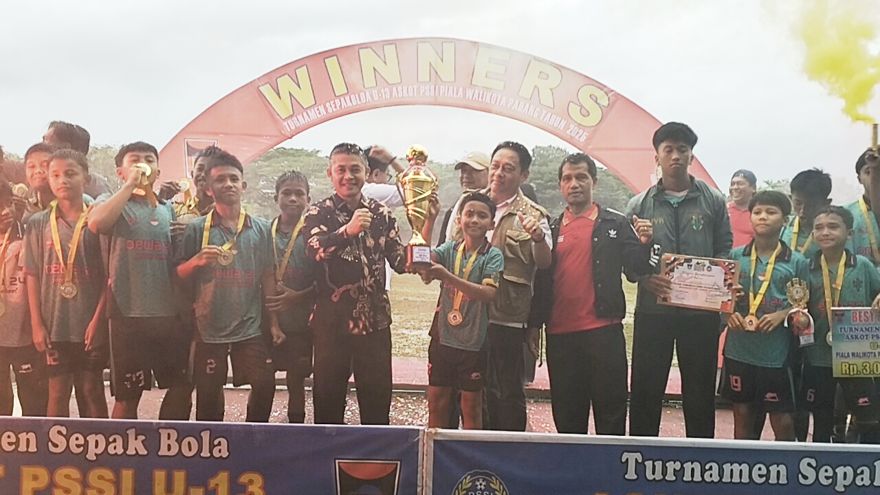 Ditutup Ketua KONI Erianto, SSB Dewa 24 Berhasil Raih Trophy Piala Walikota U-13