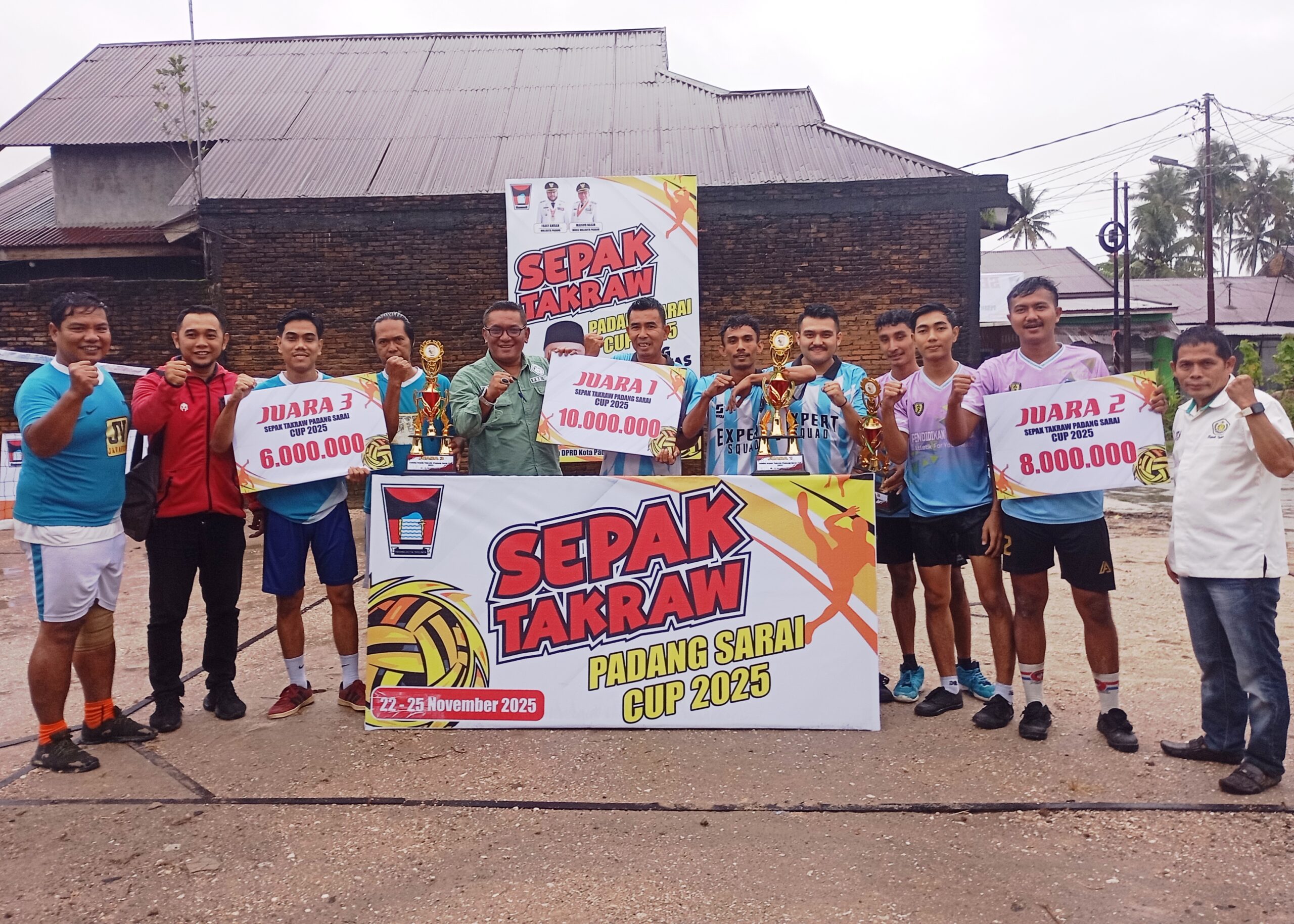 Melalui Dana Pokir Anggota DPRD Padang Manufer Sukses Gelar Sepak takraw antar Klub 