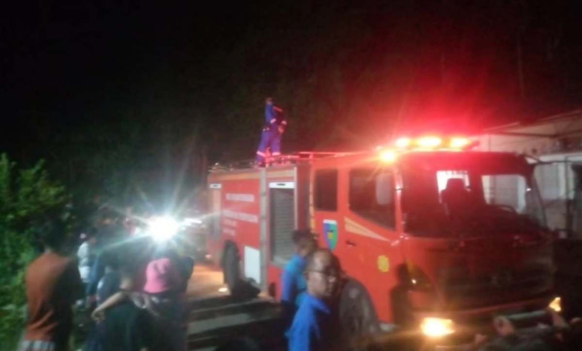 Karhutla Kembali Landa Pesisir Selatan, Api Sempat Dekati Permukiman Warga!