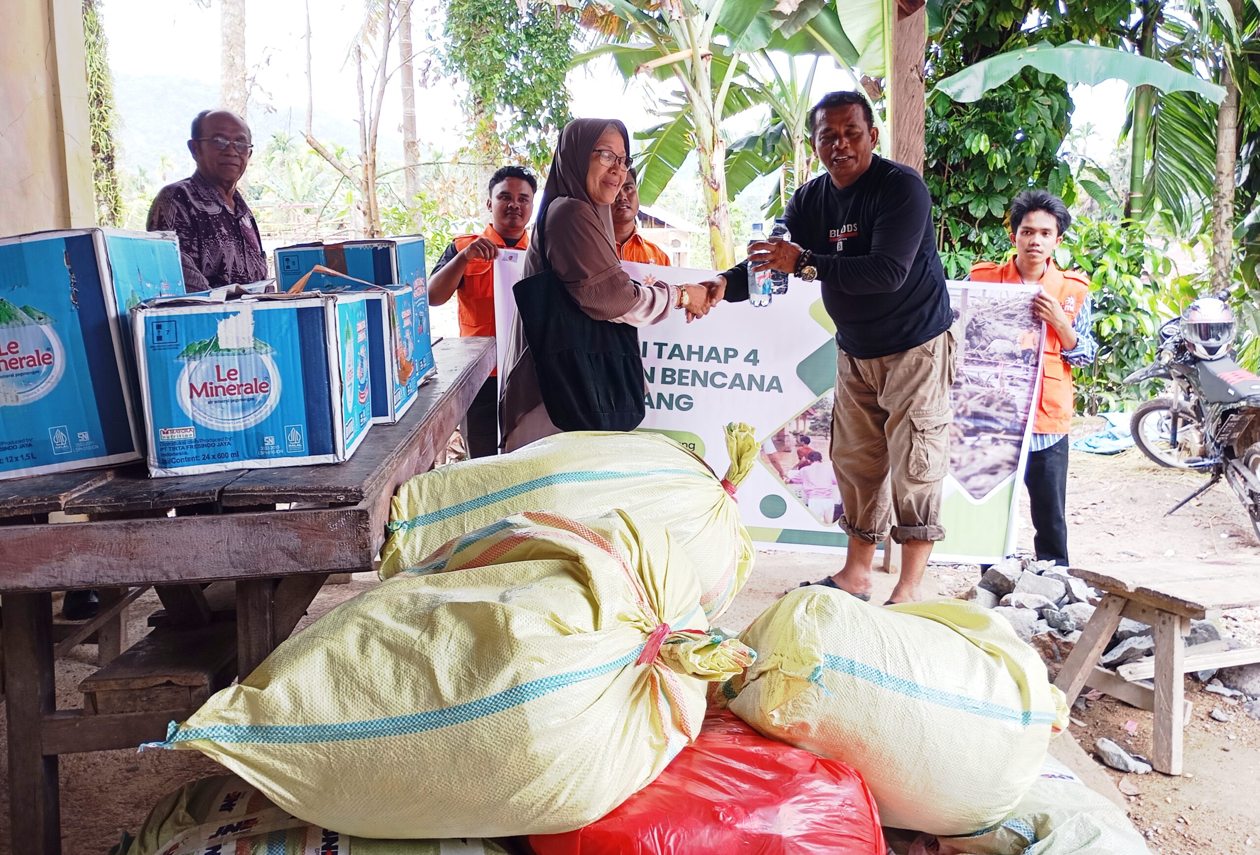 Lazismu Kota Padang Salurkan Bantuan Kepada Korban Terdampak Bencana di Guo Kuranji