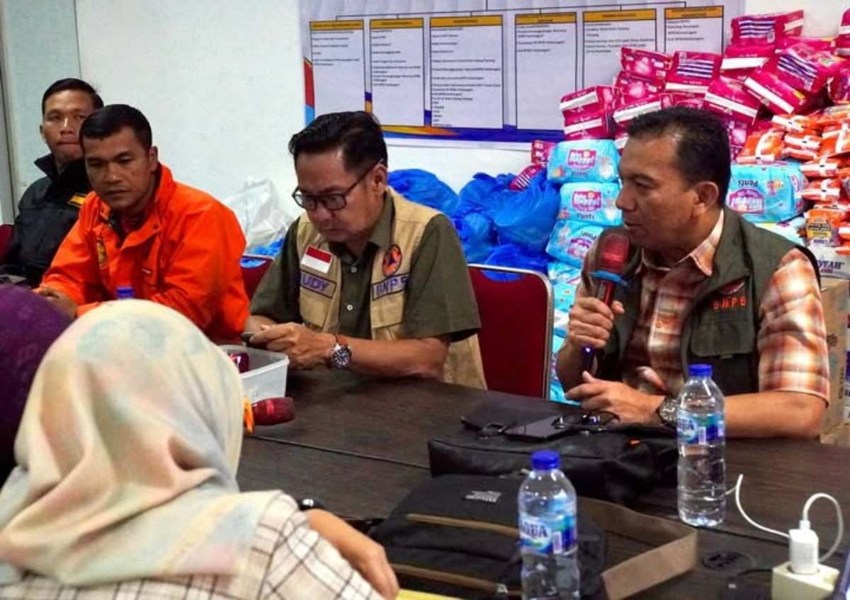 Kejar Deadline 10 Desember, Tim SAR Geber Cari Korban di Jembatan Kembar
