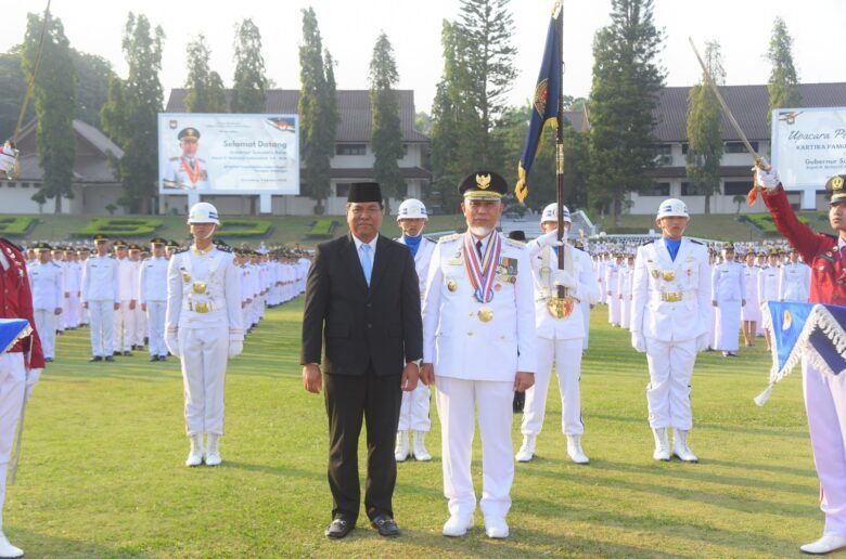 Gubernur Mahyeldi Diangkat Jadi Alumni Kehormatan IPDN Gubernur Mahyeldi Diangkat Jadi Alumni Kehormatan IPDN