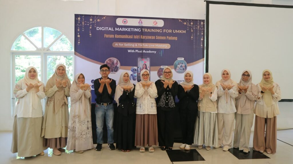 FKIKSP Bekali 30 UMKM Istri Karyawan Semen Padang Pelatihan AI dan TikTok Live Strategi Pemasaran Digital Berbasis AI