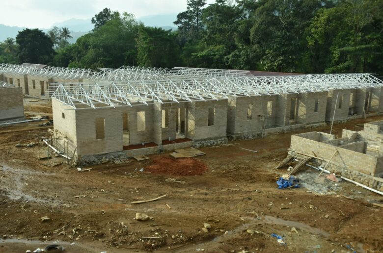9 Bulan di Huntara, 324 Rumah Permanen Disiapkan untuk Korban 9 Bulan di Huntara, 324 Rumah Permanen Disiapkan untuk Korban Banjir Padang