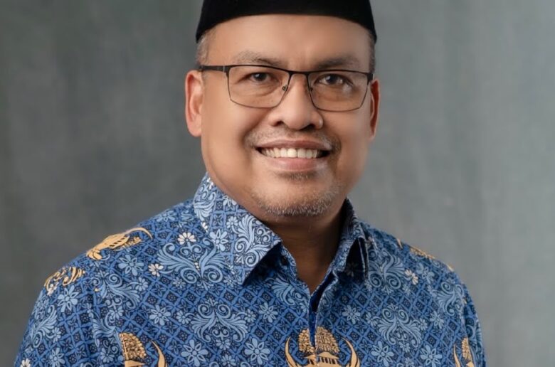 Padang Diselimuti Kabut, Sekda Sumbar: Tak Perlu Panik, Pahami Kondisi Padang Diselimuti Kabut, Sekda Sumbar: Tak Perlu Panik, Pahami Kondisi Udaranya