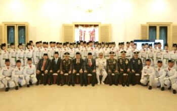 Gubernur Mahyeldi Resmi Kukuhkan 54 Anggota Paskibraka Sumbar Tahun 2026