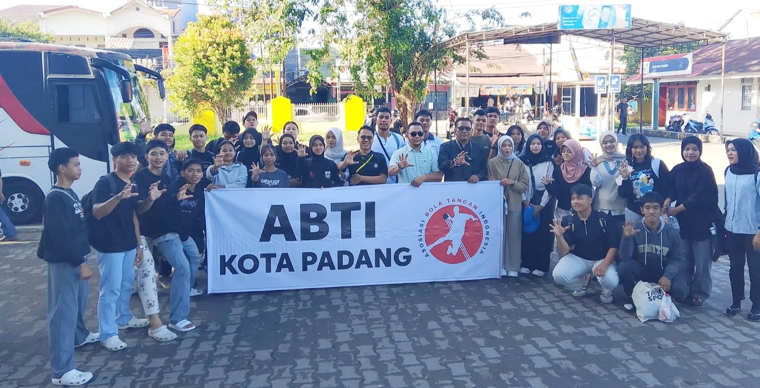 Dilepas Sekum KONI Padang, Atlet Bola Tangan Kota Padang Gelar Try Out ke Pekanbaru 
