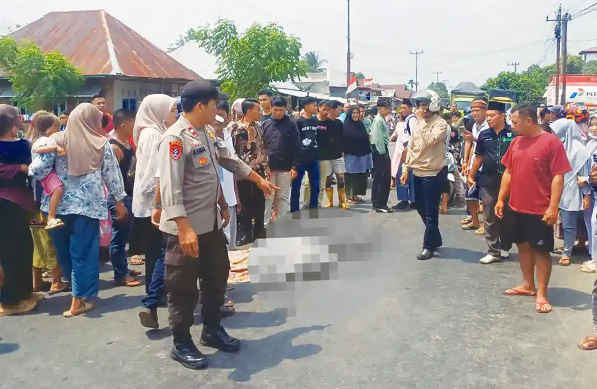 Pelajar Tewas Tersenggol Truk Tangki di Linggo Sari Baganti Pessel