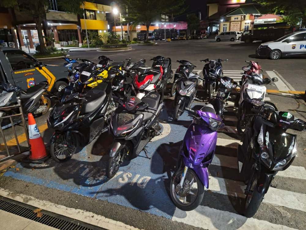 Polresta Padang Sisir Titik Rawan Aksi Tawuran, Puluhan Motor Tanpa Surat Disita