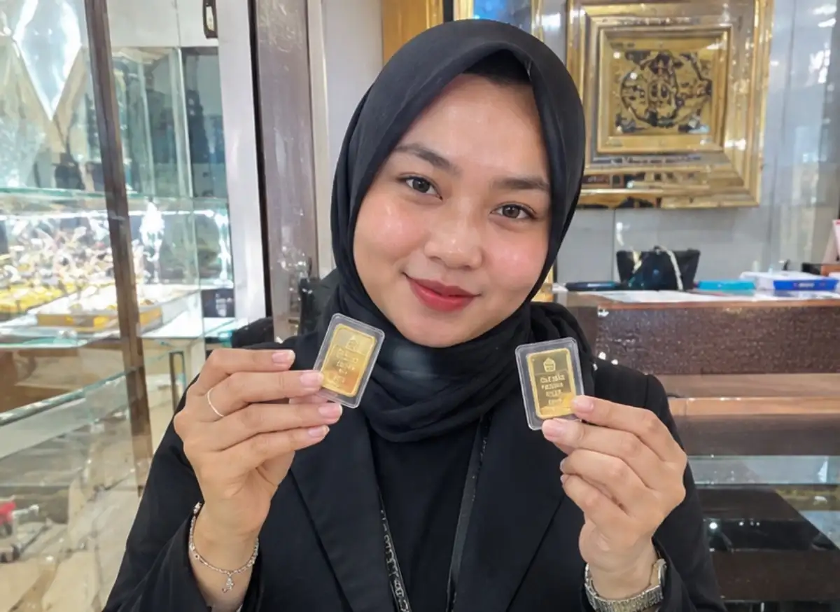 Harga Emas 18 Agustus 2026: Antam Anjlok , UBS Naik