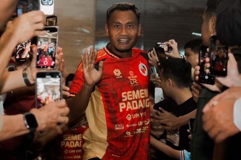 Pemain Semen Padang FC Semen Padang FC meresmikan 35 pemain untuk Championship 2026/2027. Diperkuat bintang eks Timnas seperti Lilipaly dan Spaso, Kabau Sirah targetkan juara.