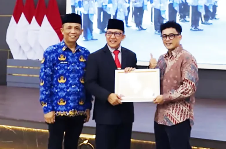 Sekolah RJ Payakumbuh Kota Payakumbuh berhasil membawa pulang dua penghargaan dalam Kompetisi Inovasi Teknologi Tepat Guna (TTG) Tingkat Provinsi Sumbar.