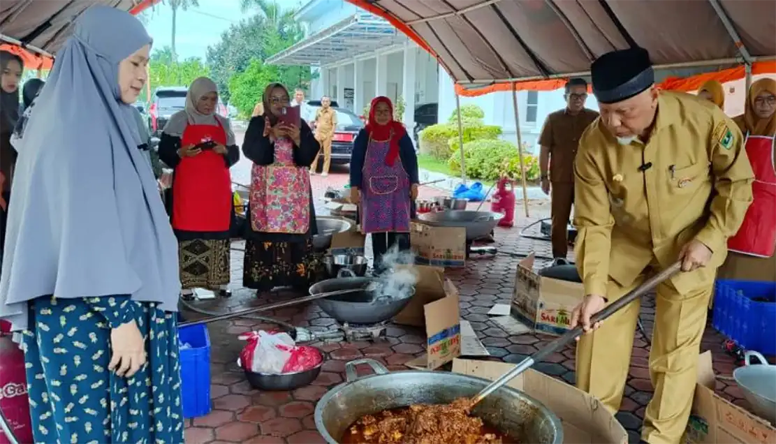 Bantu Korban Gempa NTT, BPBD Sumbar Ajak Warga dan BUMN Ikut Menyumbang Rendang