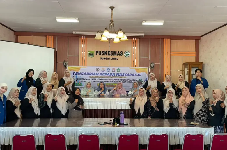 Universitas Mercubaktijaya Pengabdian Masyarakat di Nagari Pilubang-02 Tim pengabdian masyarakat Universitas Mercubaktijaya berfoto bersama saat kegiatan pemberdayaan kader posyandu dalam meningkatkan keterampilan guna mencegah stunting dengan Metode Pangan Desa BERSINAR, di Nagari Pilubang, Kecamatan Sungai Limau, Kabupaten Padang Pariaman.