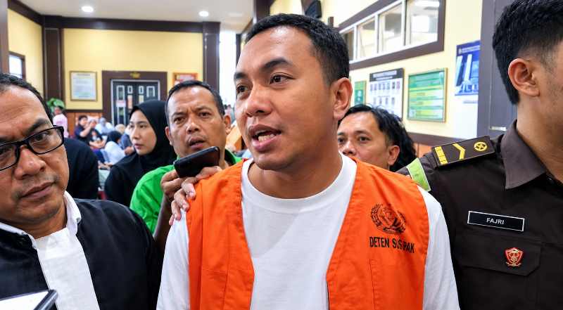 Berjuang Bebaskan Mentawai Dari Blank Spot, Yogi Gilang Terancam 6 Tahun Penjara