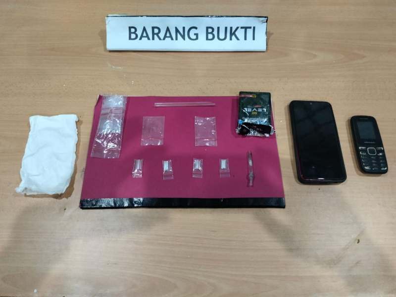 Tim Mata Elang Polres Pariaman Bekuk Residivis Narkoba di Naras Hilir, Sabu Disimpan di Tumpukan Baju
