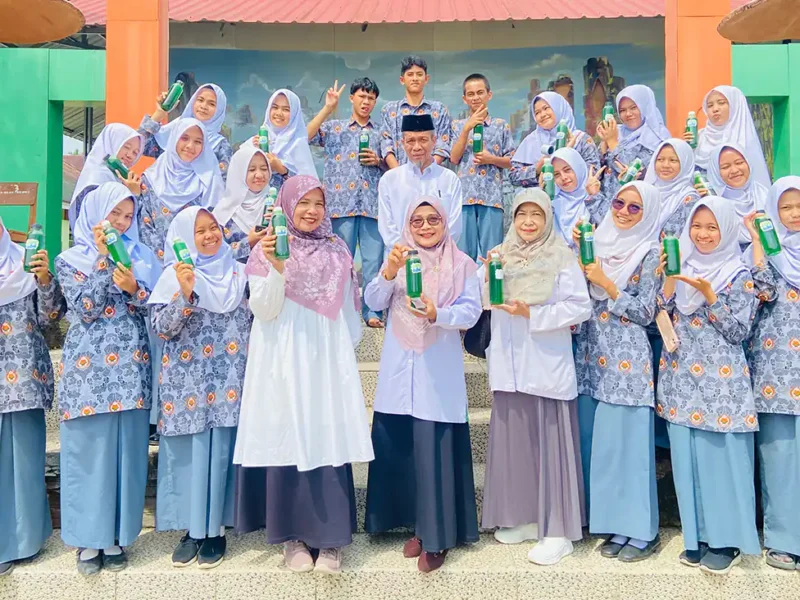 Dorong Jiwa Wirausaha Siswa, MAN 3 Padang Luncurkan Produk Sabun Cuci Piring