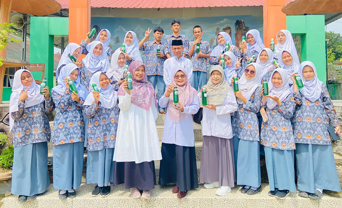 Dorong Jiwa Wirausaha Siswa, MAN 3 Padang Luncurkan Produk Sabun Cuci Piring