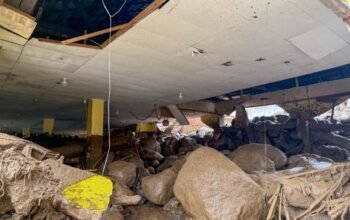 Penampakan Mengerikan Batu-batu Raksasa Galodo Solok