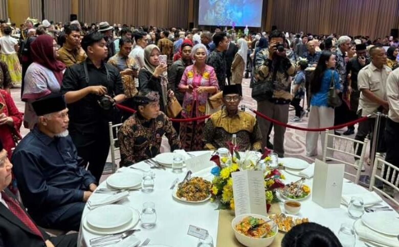 Gubernur Mahyeldi National Day Malaysia Gubernur Sumatera Barat Mahyeldi Ansharullah menghadiri perayaan National Day Malaysia 2026 di Astor Ballroom, The St. Regis Jakarta, Selasa (15/9/2026).