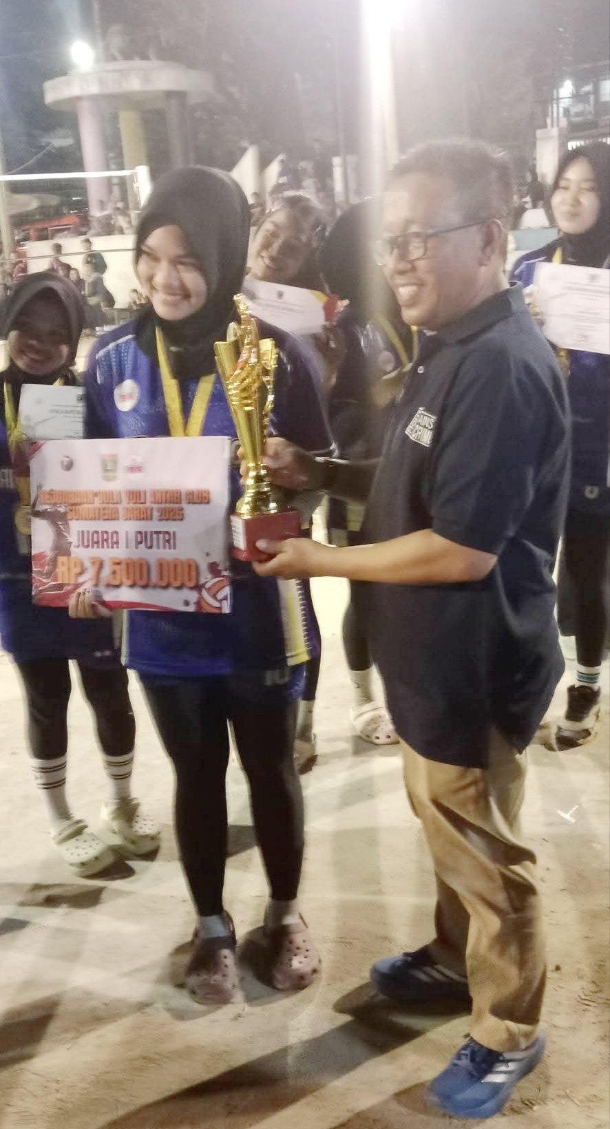 Ditutup Kadispora Sumbar Tim Voli FKAN dan Padang Adios Juarai Kejujuran FKAN Cup 2026 