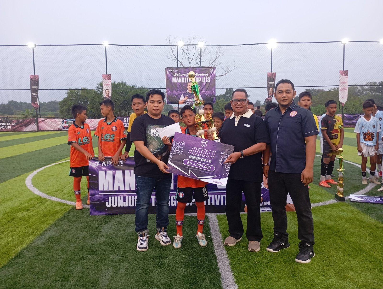 Mini Soccer Manufer Cup -13 Resmi Ditutup, Taruna Luki Menjadi yang Terbaik 