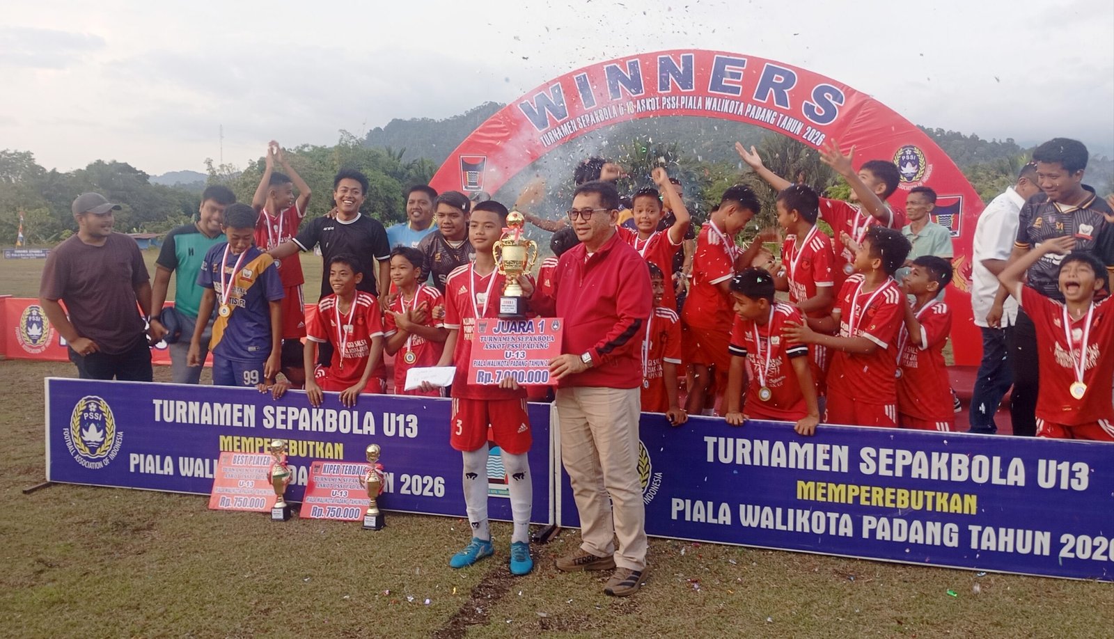 Turnamen Sepak bola U-13 Piala Walikota Resmi ditutup, SSB Kladentis Tampil sebagai Juara