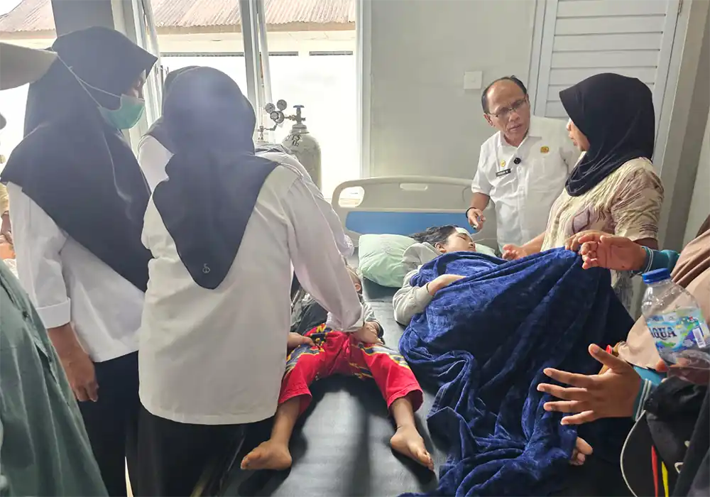 Terjadi Lagi, Ratusan Pelajar Palupuh Agam Diduga Keracunan Usai Santap MBG