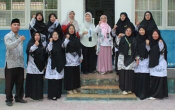 Tim Kemendikdasmen Lakukan Monev Sekolah Model PM-KKA di SMP IT Sabbihisma