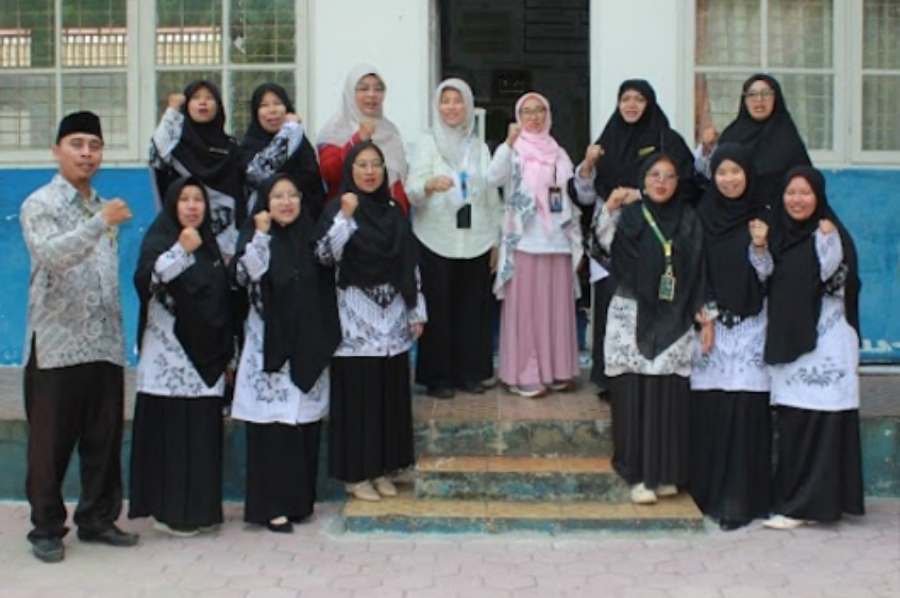 Tim Kemendikdasmen Lakukan Monev Sekolah Model PM-KKA di SMP IT Sabbihisma