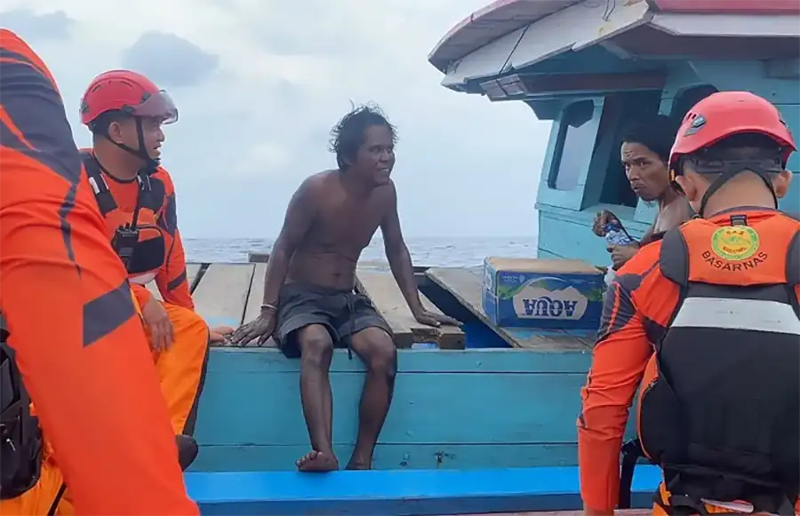 Tiga Nelayan Mentawai Selamat Usai Terombang-ambing di Samudra Hindia